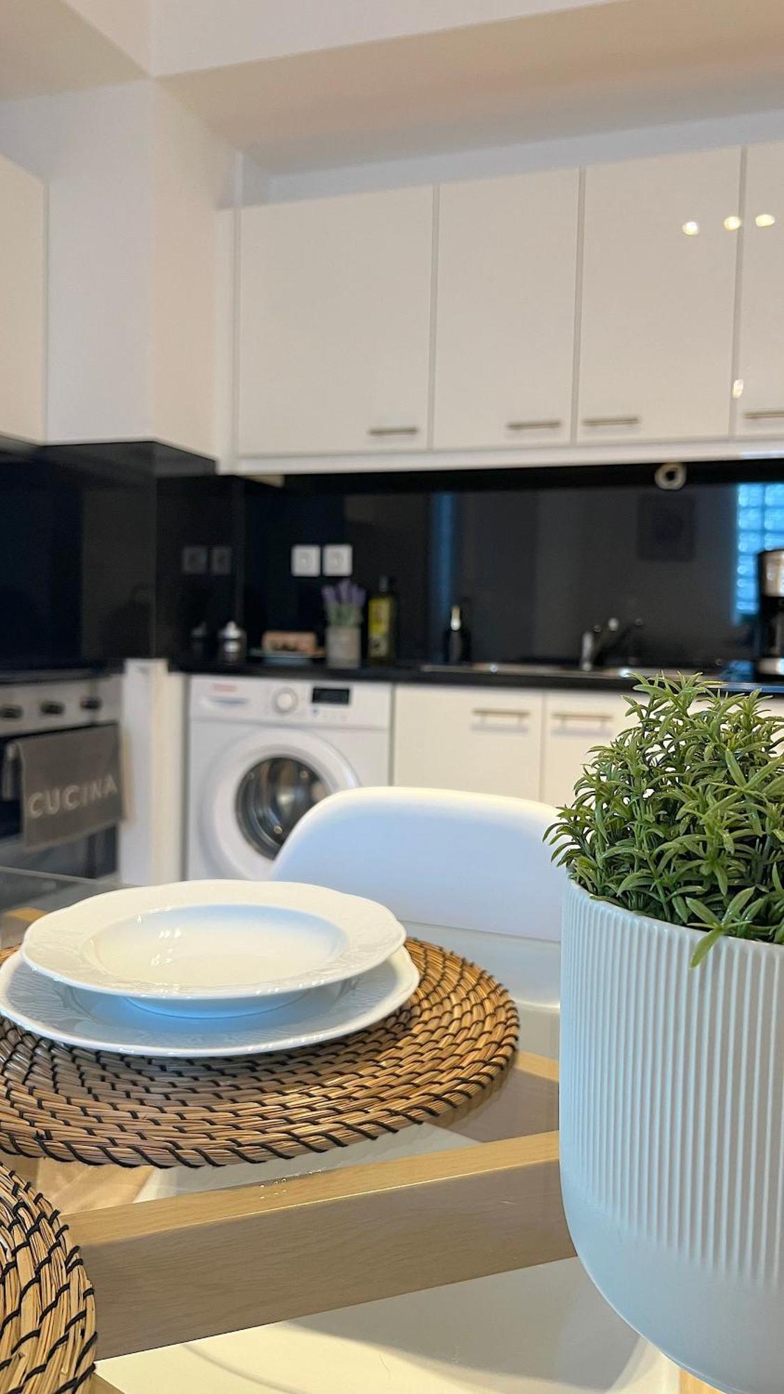 Pentelis Cozy Apt In Paleo Faliro Atenas Exterior foto